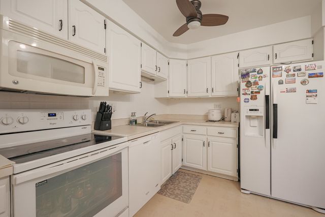 1105 N MILL Street 219, Naperville, IL 60563
