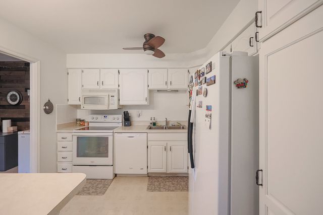 1105 N MILL Street 219, Naperville, IL 60563