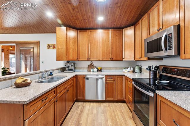 1700 Blackfoot Trail, Woodland Park, CO 80863