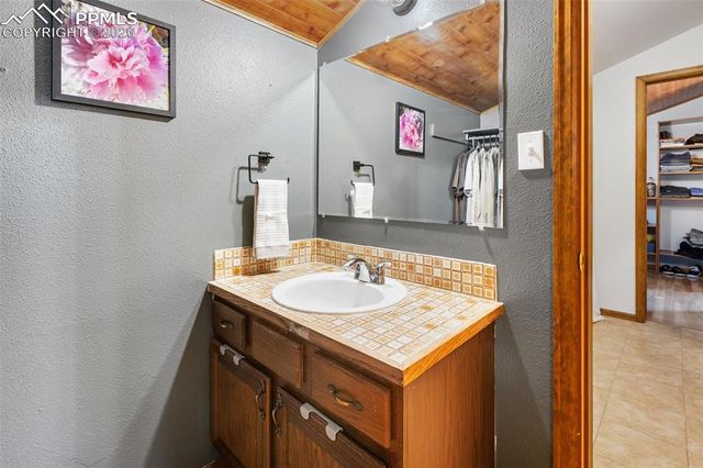 1700 Blackfoot Trail, Woodland Park, CO 80863