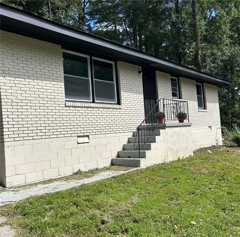 2970 Humphries Drive, Atlanta, GA 30354
