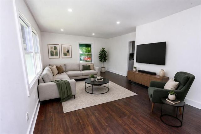 2970 Humphries Drive, Atlanta, GA 30354