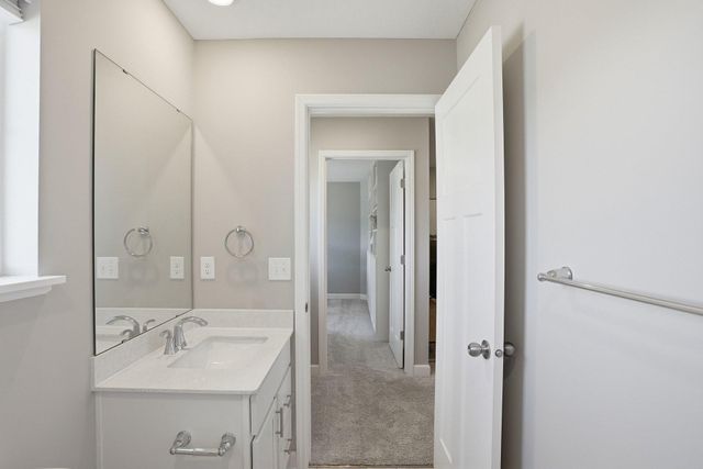 9492 Bridle Way, Victoria, MN 55386