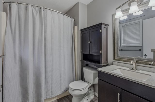 2205 BRIDGEWATER DR, Columbia, MO 65202