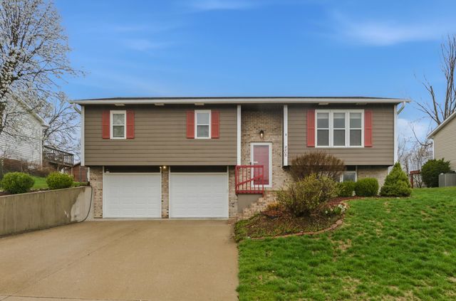 2205 BRIDGEWATER DR, Columbia, MO 65202