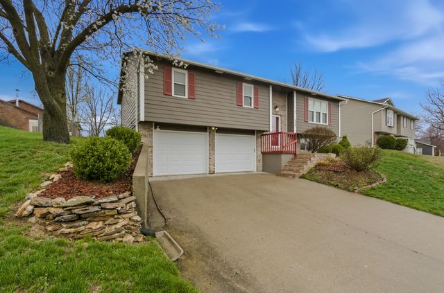 2205 BRIDGEWATER DR, Columbia, MO 65202