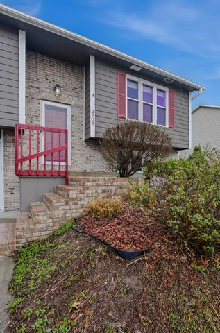 2205 BRIDGEWATER DR, Columbia, MO 65202