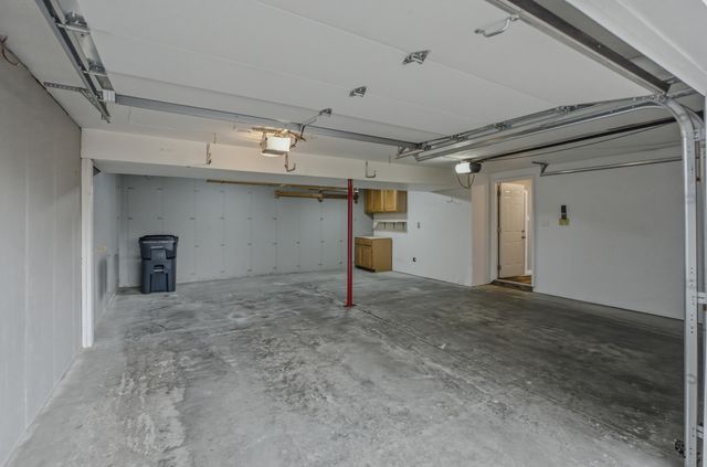 2205 BRIDGEWATER DR, Columbia, MO 65202