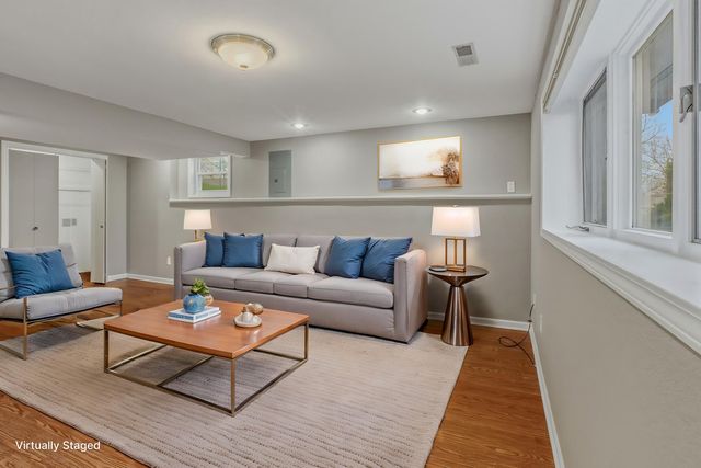 2205 BRIDGEWATER DR, Columbia, MO 65202