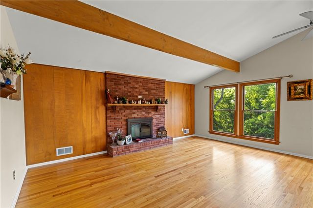 636 Aljo Drive, Upper St Clair, PA 15241