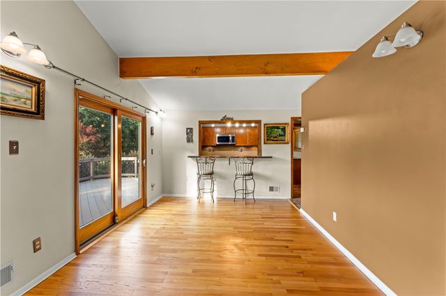 636 Aljo Drive, Upper St Clair, PA 15241