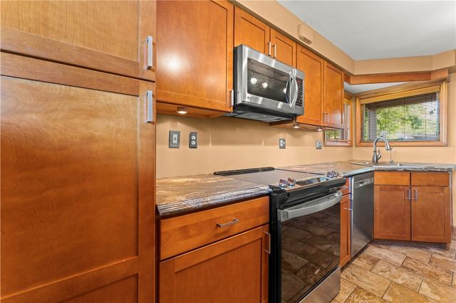 636 Aljo Drive, Upper St Clair, PA 15241