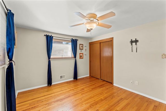 636 Aljo Drive, Upper St Clair, PA 15241