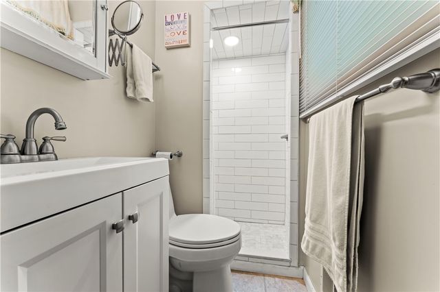 636 Aljo Drive, Upper St Clair, PA 15241
