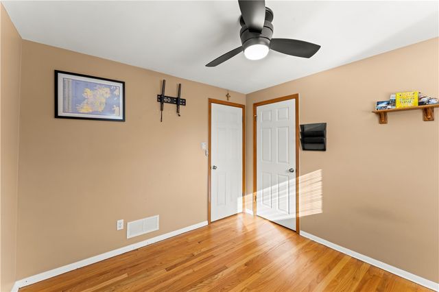 636 Aljo Drive, Upper St Clair, PA 15241