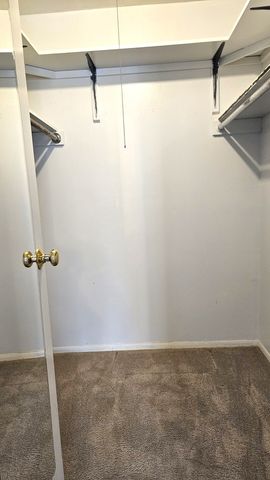 2929 Sunnyside Drive B326, Rockford, IL 61114