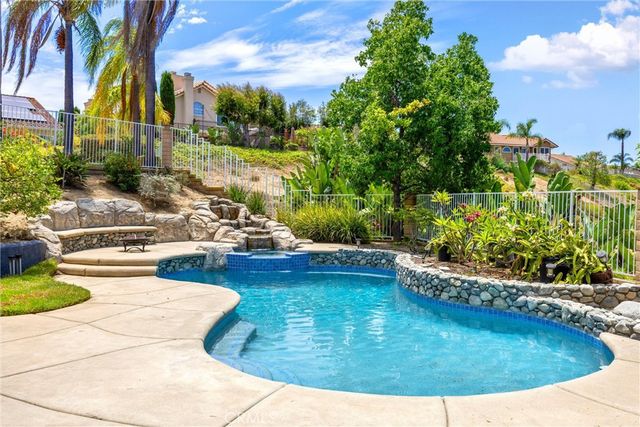4825 Stonehaven, Yorba Linda, CA 92887