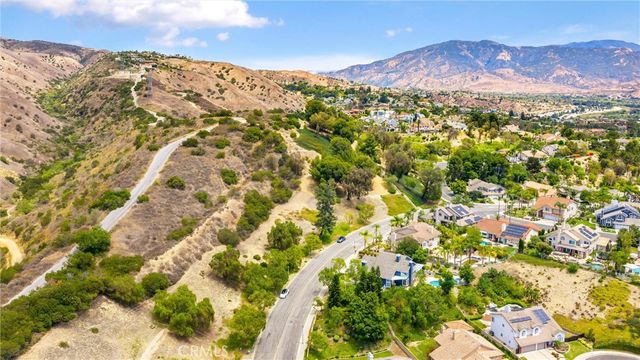 4825 Stonehaven, Yorba Linda, CA 92887