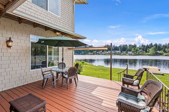 5970 Long Lake Road SE, Port Orchard, WA 98376