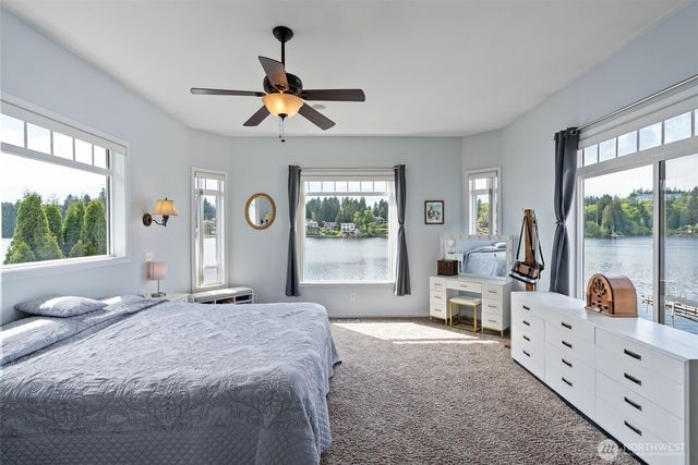 5970 Long Lake Road SE, Port Orchard, WA 98376