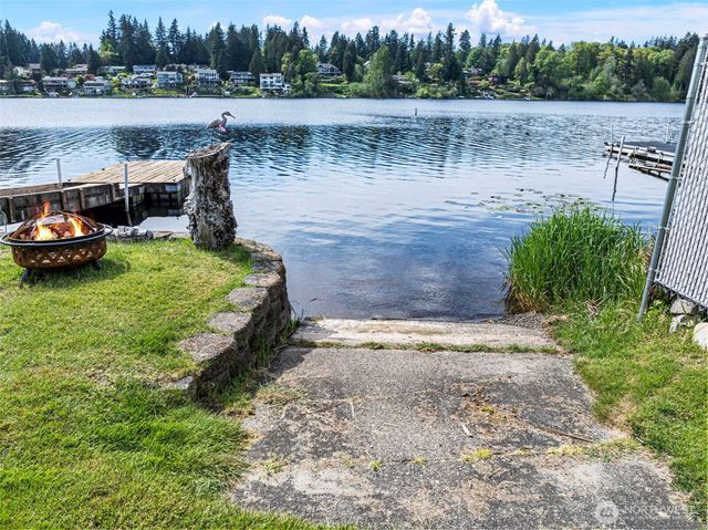 5970 Long Lake Road SE, Port Orchard, WA 98376