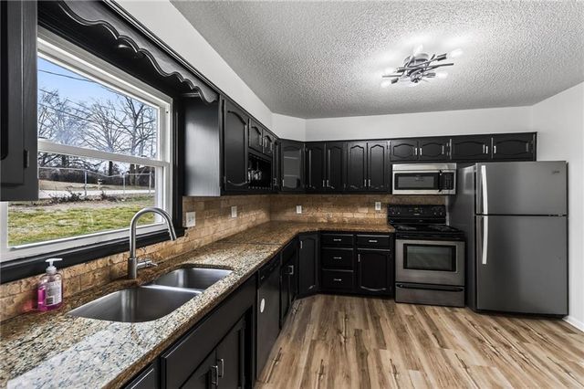 4630 NE 43rd Terrace, Kansas City, MO 64117