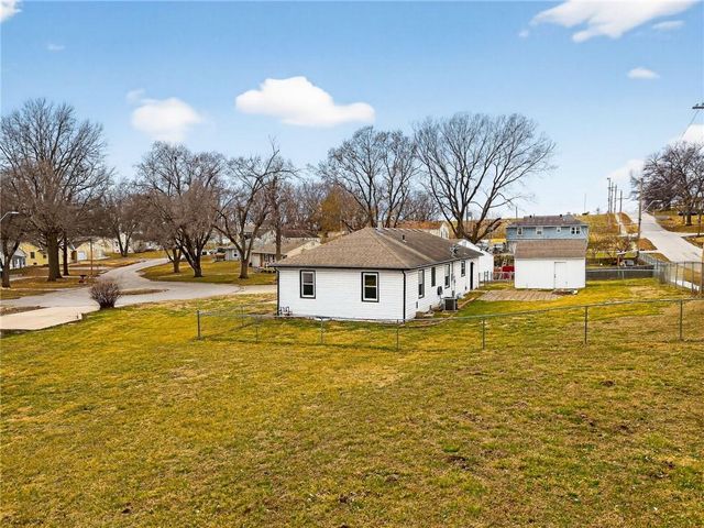 4630 NE 43rd Terrace, Kansas City, MO 64117