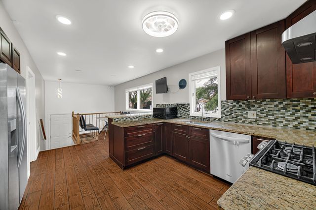3501 Sarah Street, Franklin Park, IL 60131