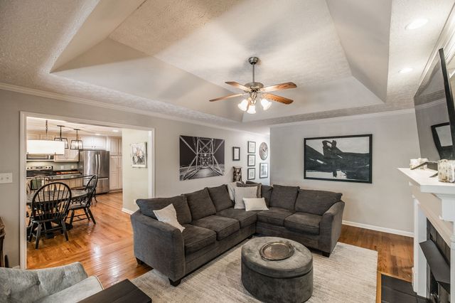 222 Osprey Dr, Gallatin, TN 37066