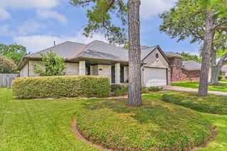 5106 Glenpark Drive, La Porte, TX 77571