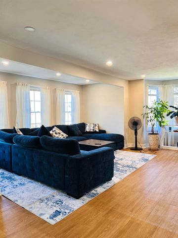 357 Main Street, Somersworth, NH 03878