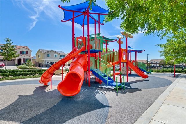 17024 Red Tail Lane, Fontana, CA 92336