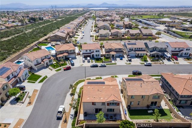 17024 Red Tail Lane, Fontana, CA 92336