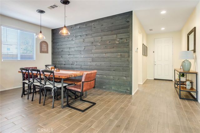 17024 Red Tail Lane, Fontana, CA 92336