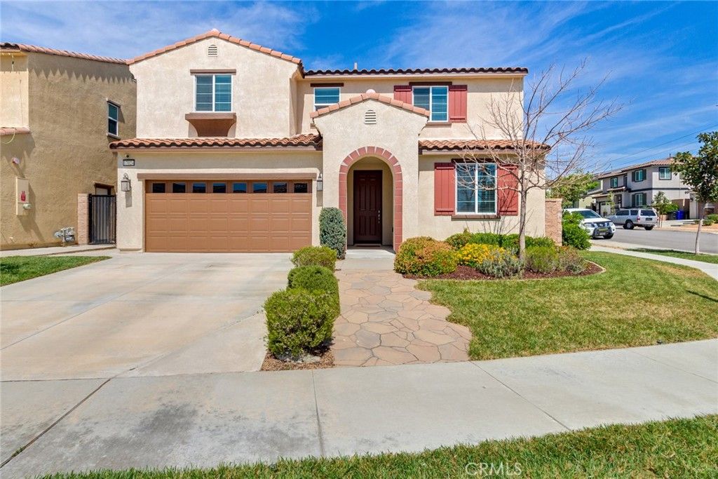 17024 Red Tail Lane, Fontana, CA 92336