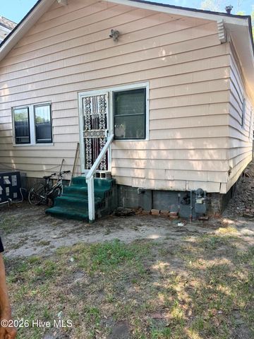 517 S 7th Street, Wilmington, NC 28401