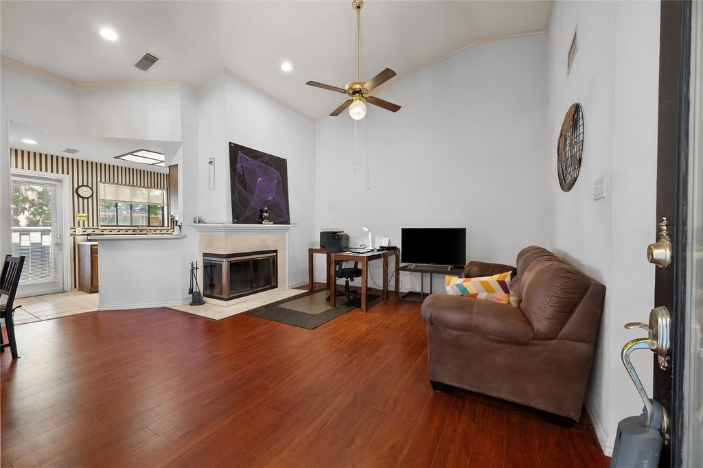 401 Pebble Way 237, Arlington, TX 76006 — exterior