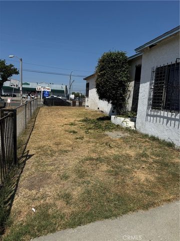 2100 N Wilmington, Compton, CA 90222
