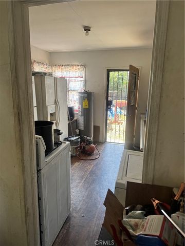 2100 N Wilmington, Compton, CA 90222