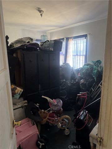 2100 N Wilmington, Compton, CA 90222