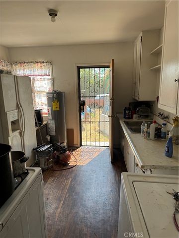 2100 N Wilmington, Compton, CA 90222