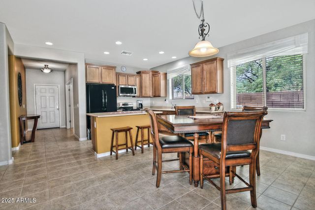 6808 W MOCKINGBIRD Way, Florence, AZ 85132