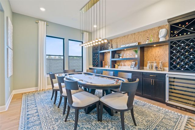 1300 Shelby LN, Georgetown, TX 78628