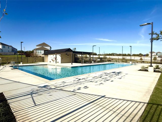 1300 Shelby LN, Georgetown, TX 78628