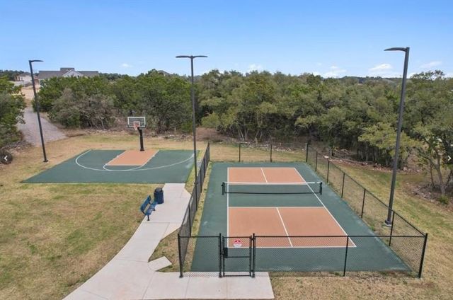 1300 Shelby LN, Georgetown, TX 78628