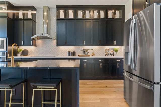 1300 Shelby LN, Georgetown, TX 78628