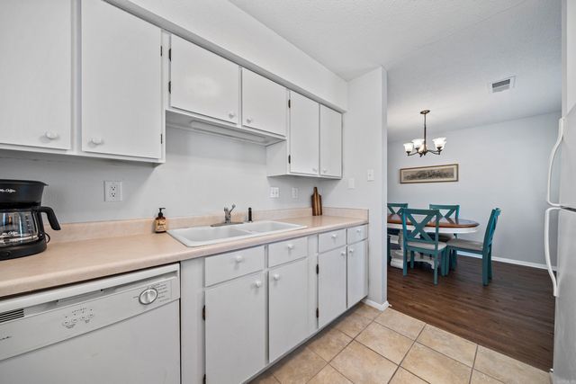 1135 Twin Points Road, Hot Springs, AR 71913