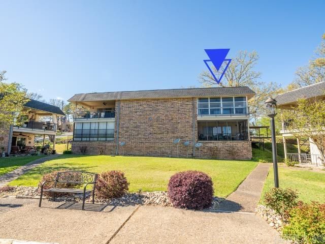 1135 Twin Points Road, Hot Springs, AR 71913