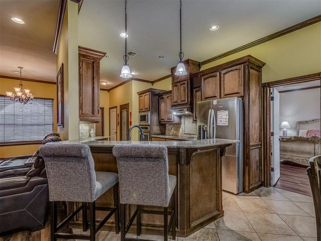 935 Silver Chase Drive, Choctaw, OK 73020