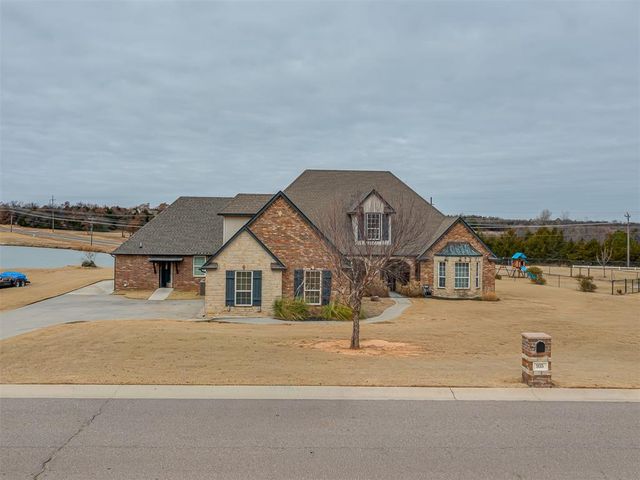 935 Silver Chase Drive, Choctaw, OK 73020